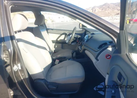 2010 Kia Forte Ex z USA, uszkodzony, nr VIN KNAFU4A22A5141627